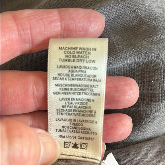 Cloth & Stone Gray Jumpsuit with V-Neck and Tapered Legs - Picture 11 of 16